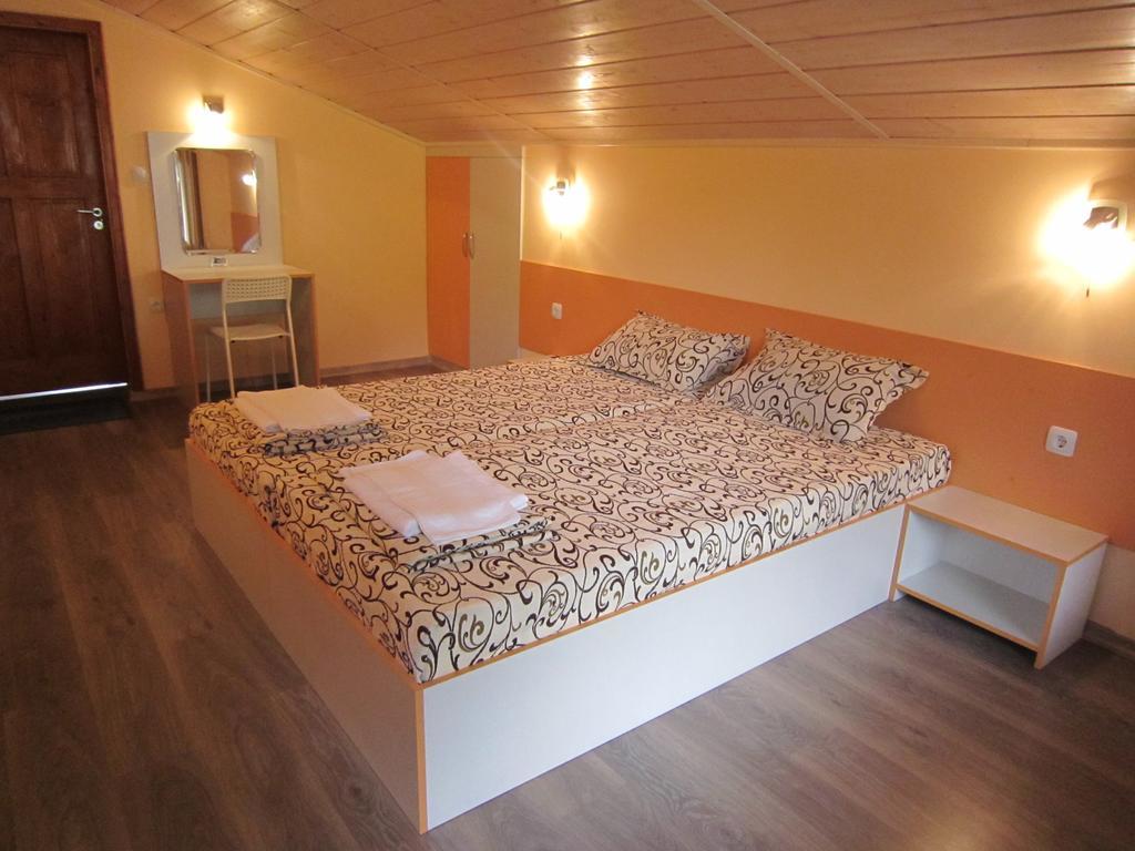 Slavina Guest House Sapareva Banya Ngoại thất bức ảnh